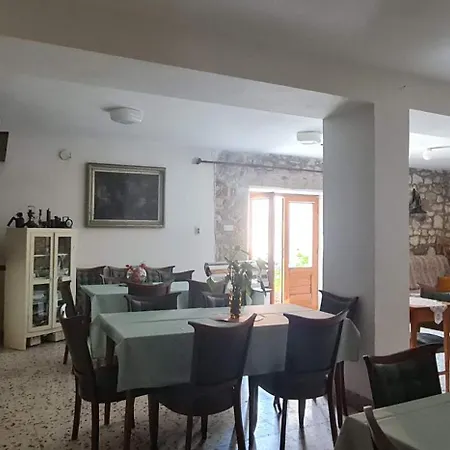 Lidija Guest house 3*